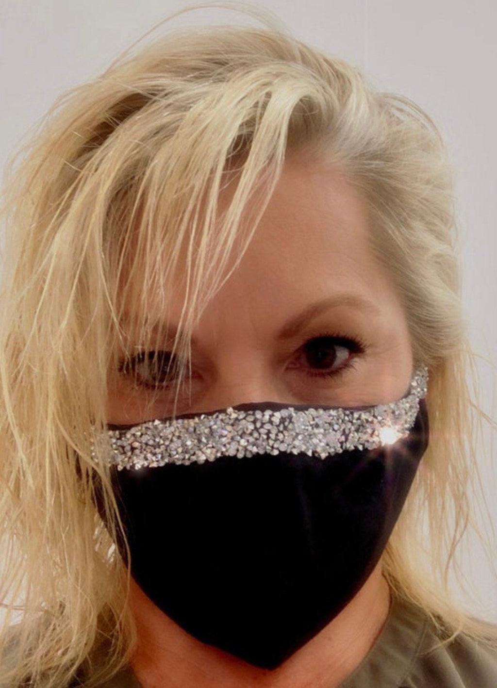 Sparkly/glitter/rhinestone/fancy/woman/ Face mask