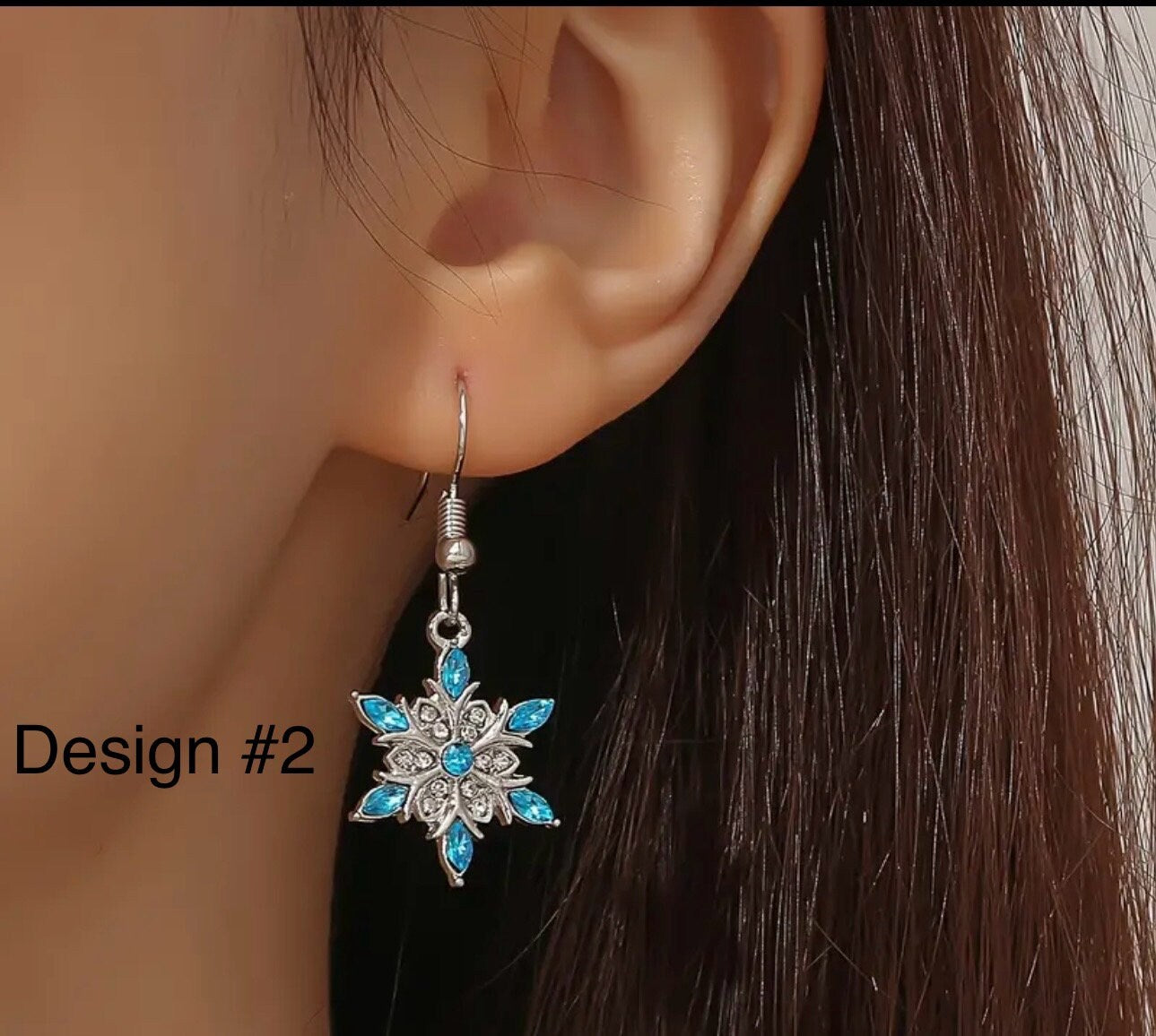 Silver Snowflake Jewelry Set: Rhinestone Necklace and Earrings