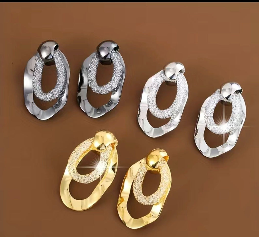 Oval Mesh Zircon Dangle Earrings